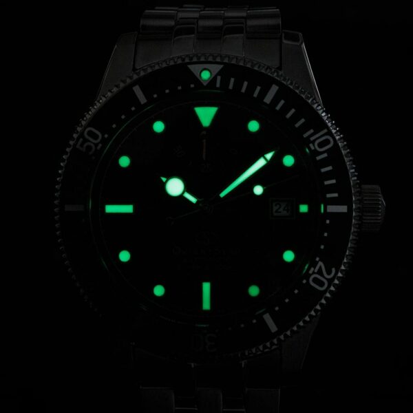 RE AU0601B 2