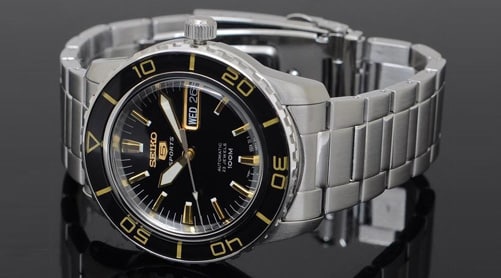 MONTRE SEIKO 5 FIFTY FIVE FATHOMS
