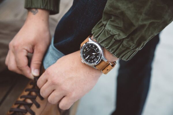 AV 4046 01 montre