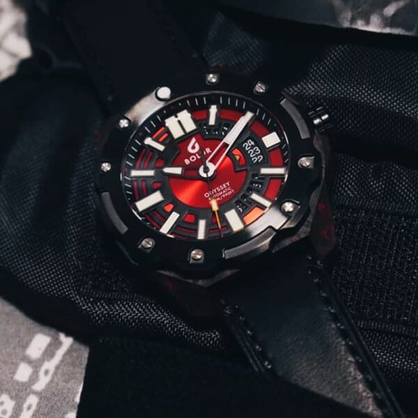 Boldr Odyssey Carbon Red Conteenium 6