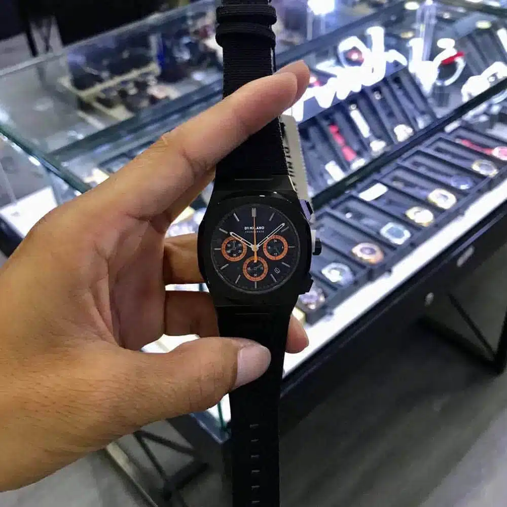 D1 Milano Chronograph CHNJ01 Conteenium 3