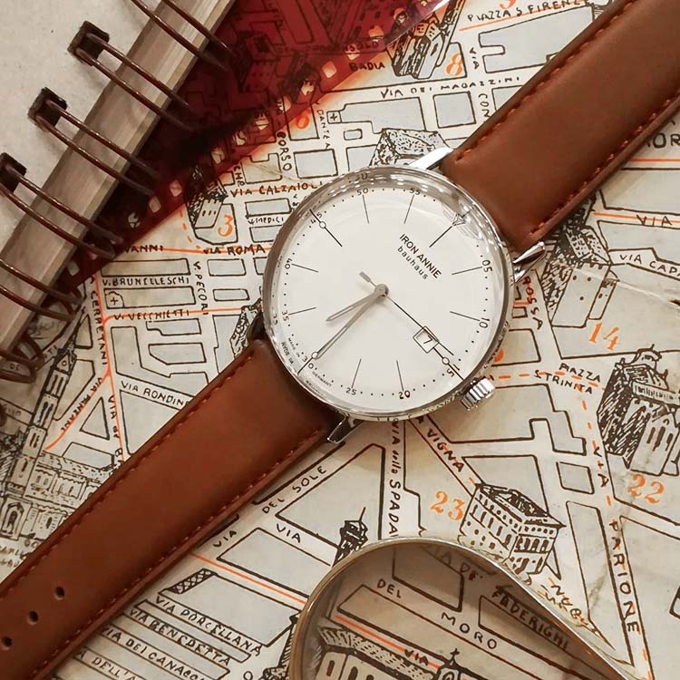 Iron Annie Bauhaus Classic 5050 5 Conteenium 4