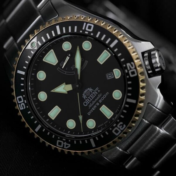 Orient RA EL0003B Triton Conteenium 12