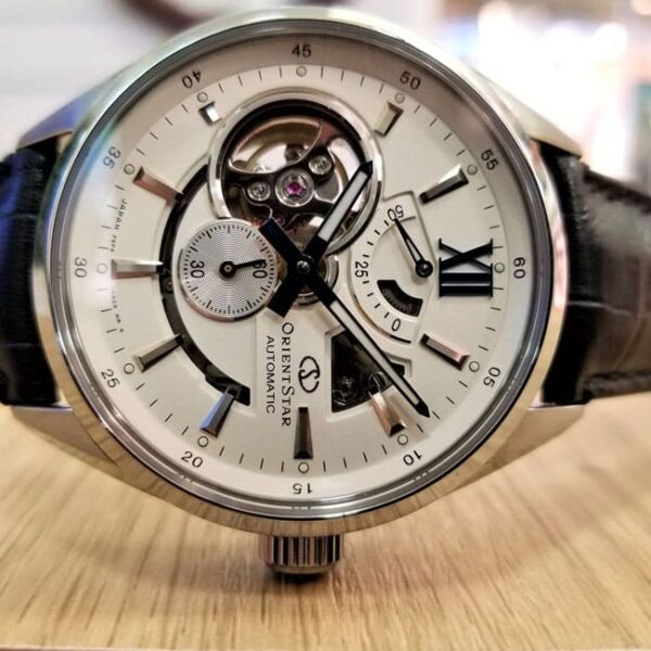 Orientstar modernskeleton RE AV0007S Conteenium 15