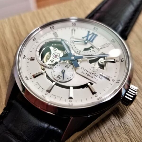 Orientstar modernskeleton RE AV0007S Conteenium 2