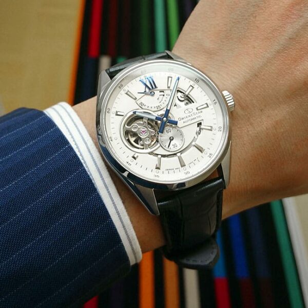 Orientstar modernskeleton RE AV0007S Conteenium 7