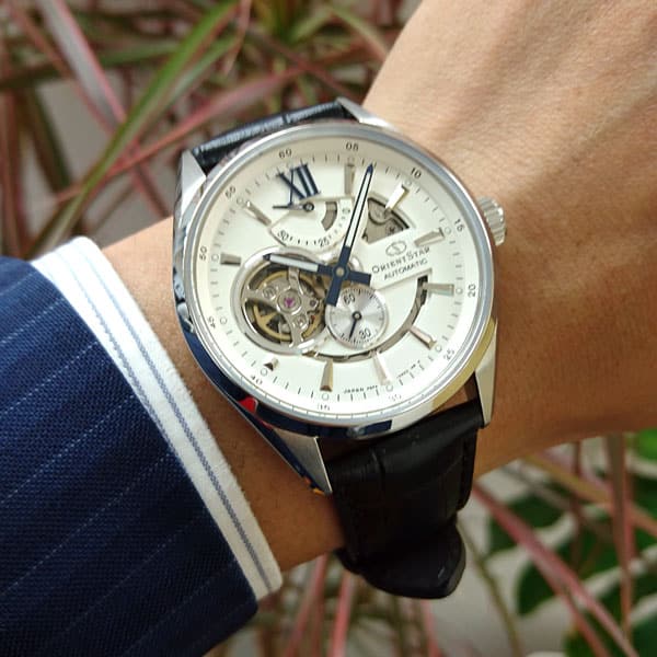 Orientstar modernskeleton RE AV0007S Conteenium 9