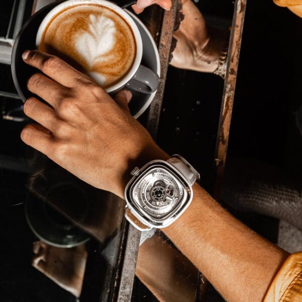 P1C 01 ALBA SevenFridayConteenium 18