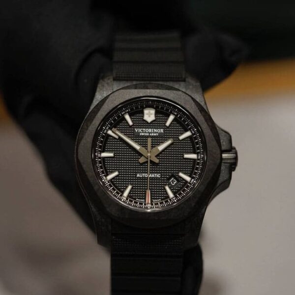 VICTORINOX INOX CARBON 241866 Conteenium 7