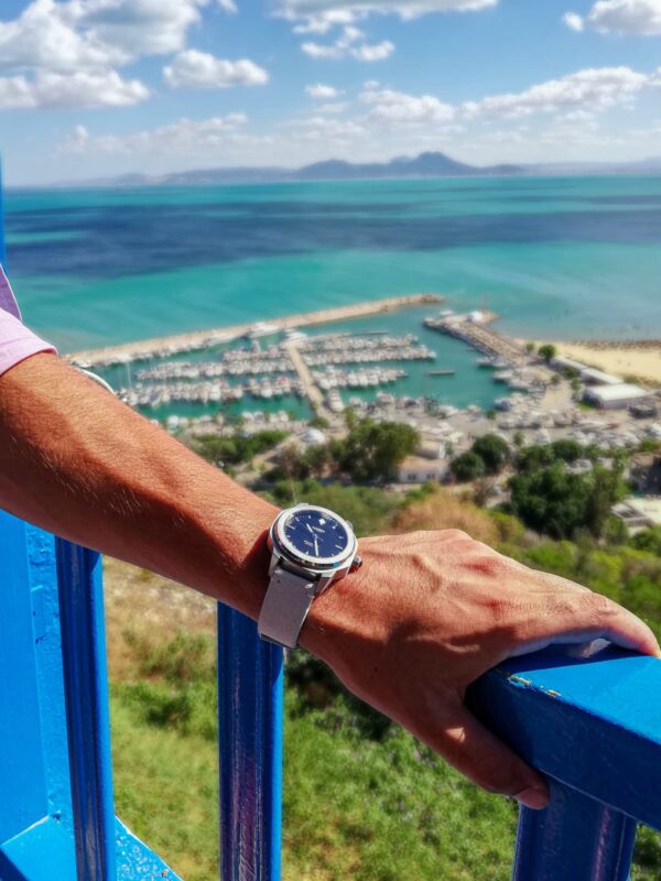 Zoom sur montre scaled 1