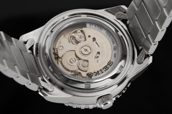 MONTRE SEIKO 5 FIFTY FIVE FATHOMS
