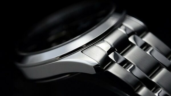 MONTRE ORIENT GOLDEN EYE BLACK AND GOLD COLLECTION