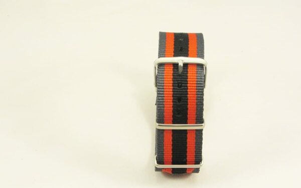 NATO NYLON GRIS ROUGE NOIR