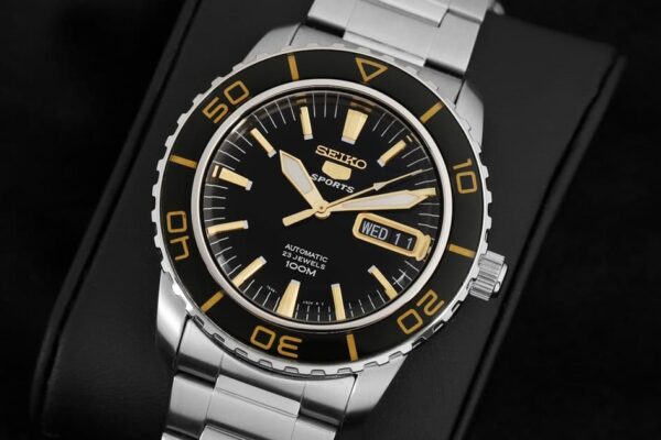 MONTRE SEIKO 5 FIFTY FIVE FATHOMS
