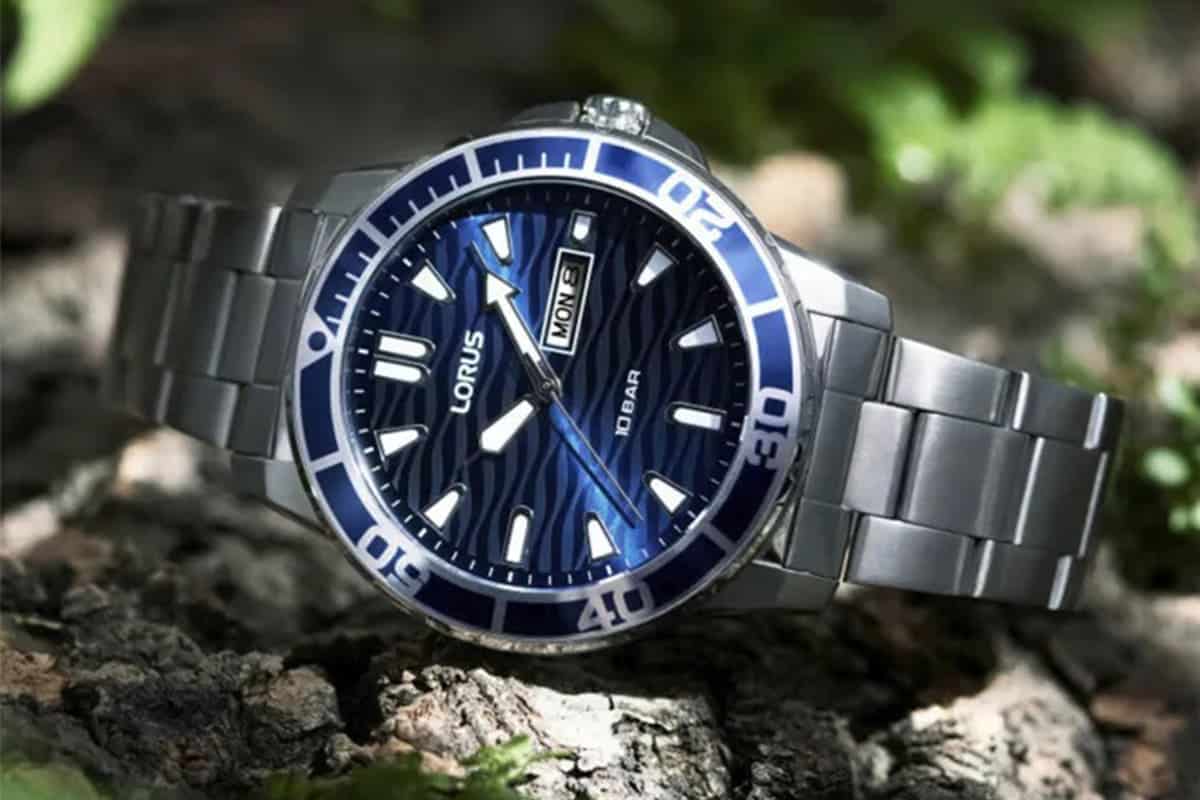 montre lorus banner paralax