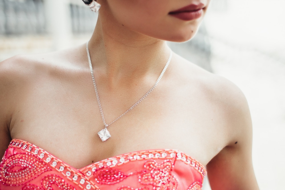 Pendentif losange feminin.jpg