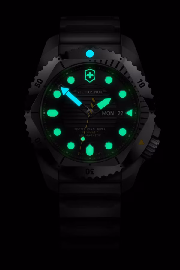 Victorinox Watch 241994 e