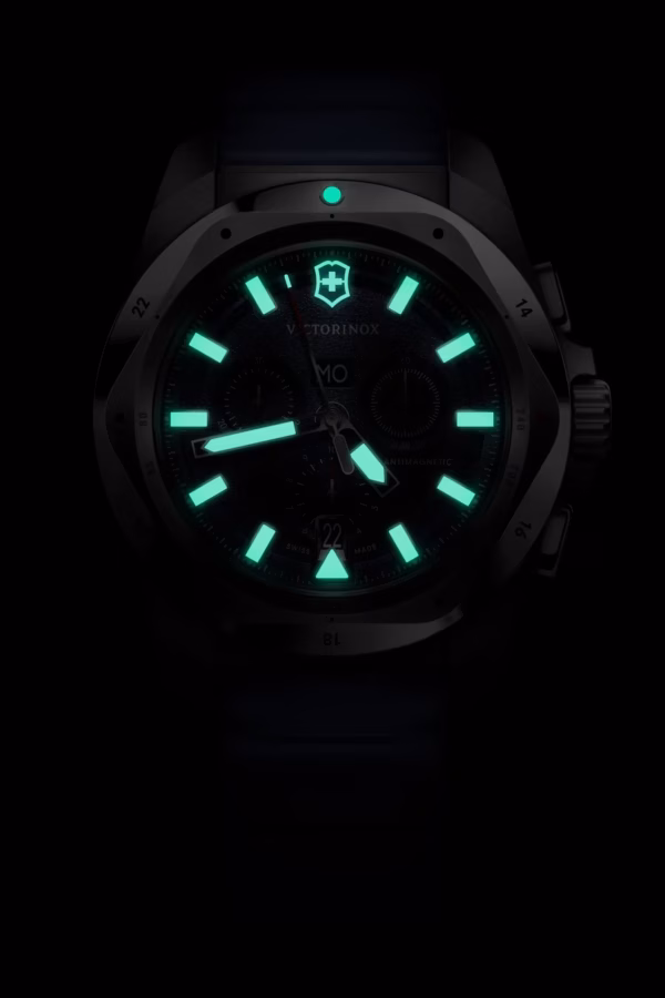 Victorinox Watch 241984 a