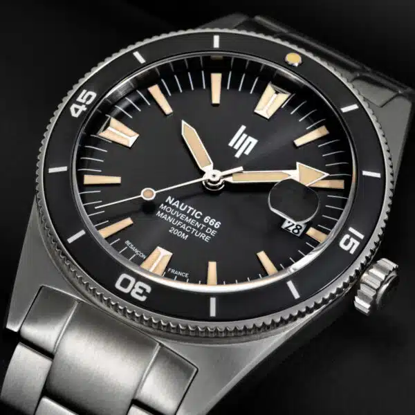 LIP Watch 676053 d