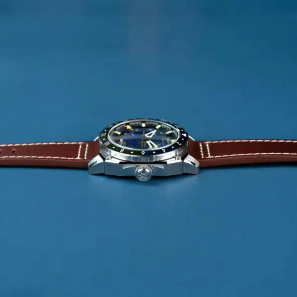 AVI 8 Watch AV 4122 02 b AVI 8 Watch AV 4122 02 b